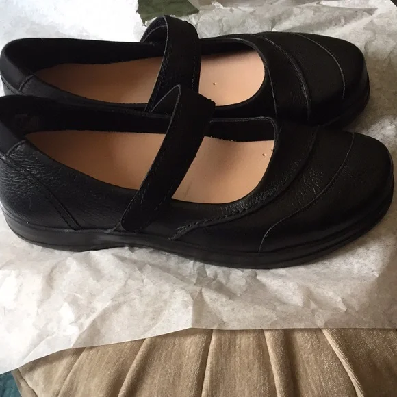 Apex clip resistant women shoes size 9 W - Picture 2 of 7